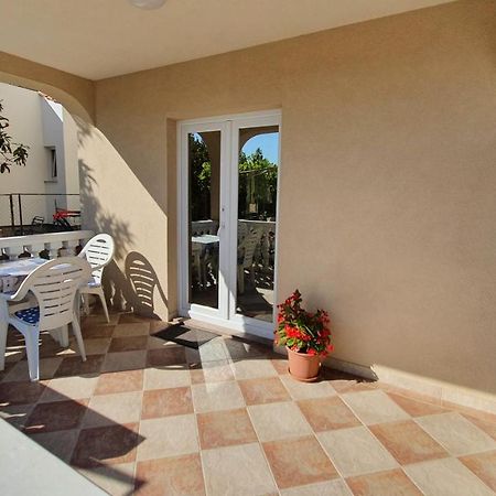 Apartment Nevenka Krk Town Εξωτερικό φωτογραφία