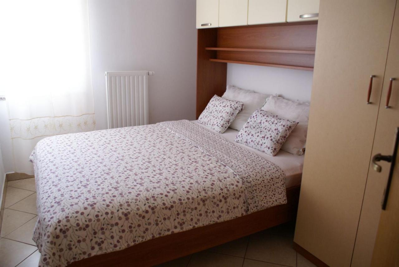Apartment Nevenka Krk Town Εξωτερικό φωτογραφία