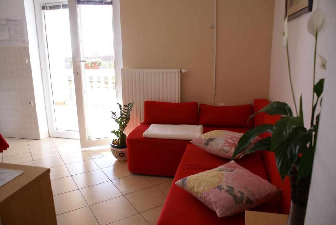 Apartment Nevenka Krk Town Εξωτερικό φωτογραφία