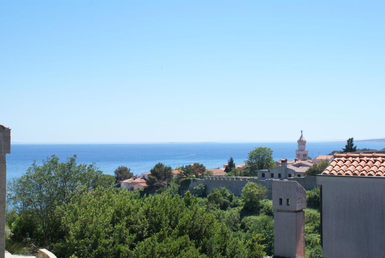 Apartment Nevenka Krk Town Εξωτερικό φωτογραφία
