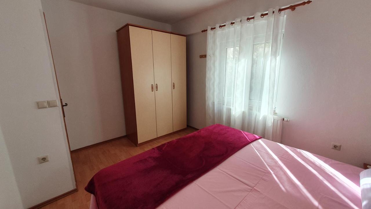 Apartment Nevenka Krk Town Εξωτερικό φωτογραφία